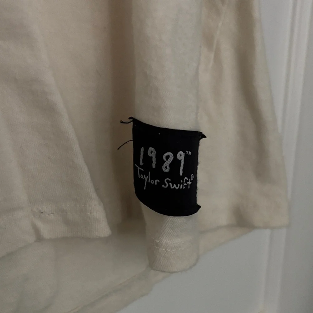 TS 1989 Ringer Tee Authentic - Picture 4 of 5